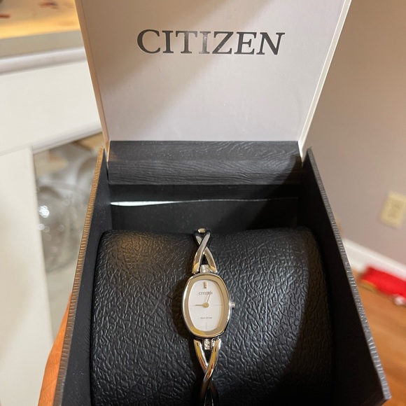Citizen Watch - Picture 3 of 4
